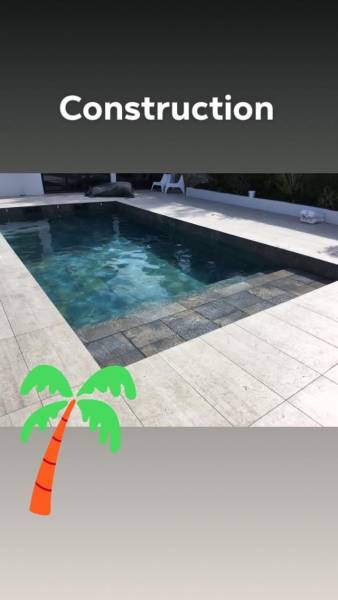 Dml constructions Construction d’une piscine carrelée sur mesure moderne et design à Simiane collongue et les alentours