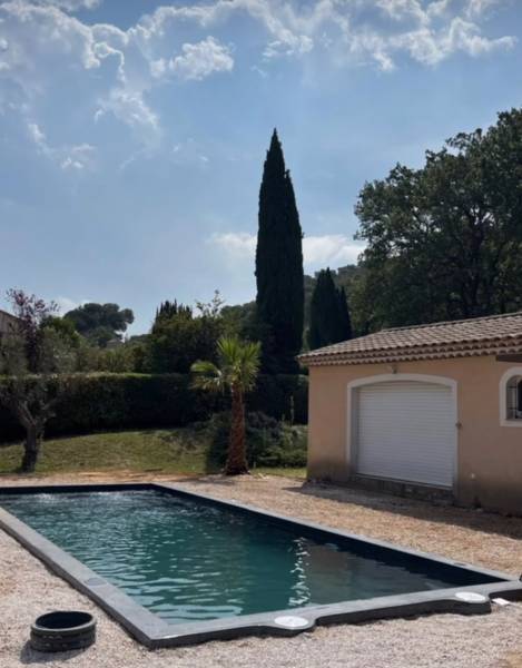 Pose d’une coque moderne et design avec enlèvement d’une ancienne coque à cabries